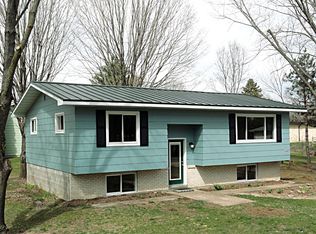 24366 7th St, Trempealeau, WI 54661