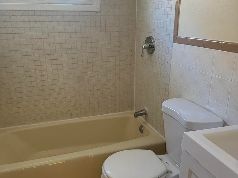 2103 Rutherford Ave #2 — Photo 7
