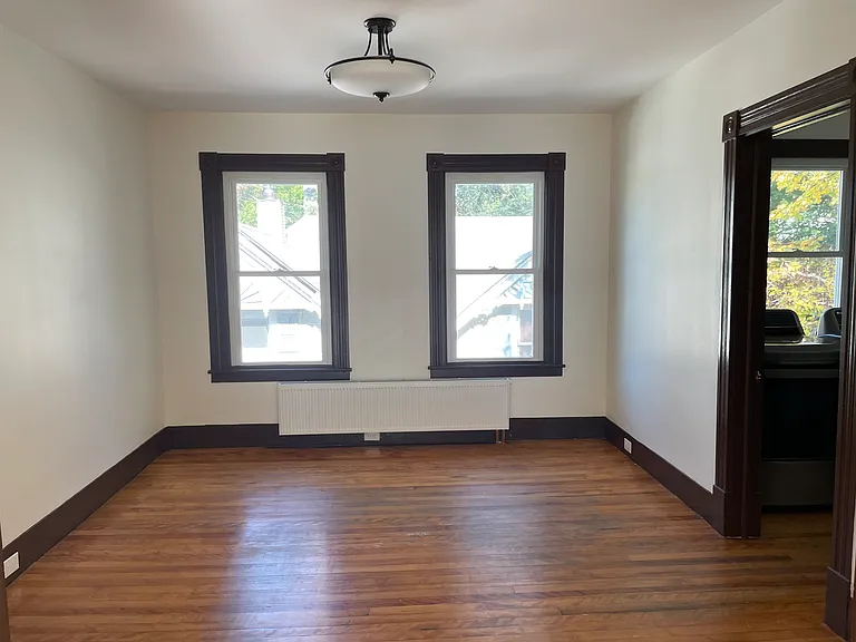 30 Lincoln Ave #B — Photo 3
