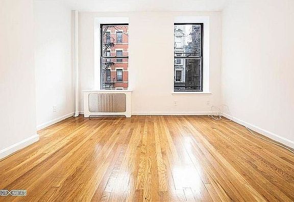 3rd image of 363 W 51st St APT 4E