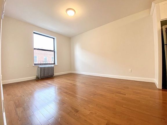 5th image of 290 Lincoln Pl APT D2