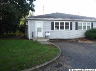 17 Lobelia Ln #A, Jackson, NJ 08527