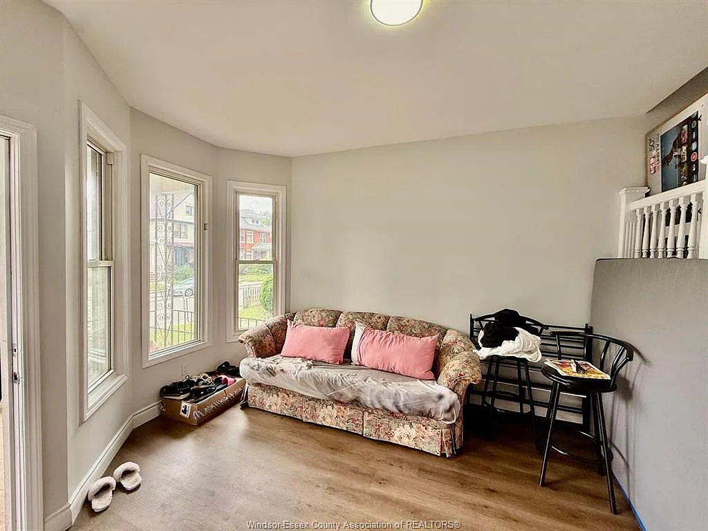2 bed, $1,650 — Photo 3