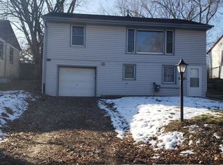 2076 N Margaret St, Saint Paul, MN 55119
