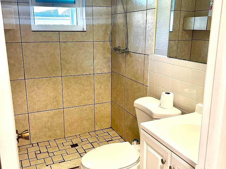 6451 Sutherland Ave — Photo 6