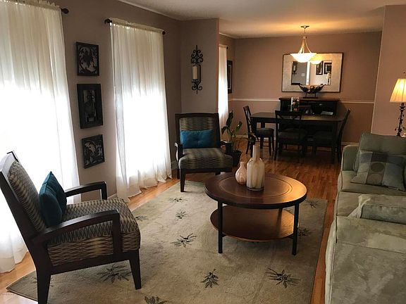 5th image of 305 Belair Dr