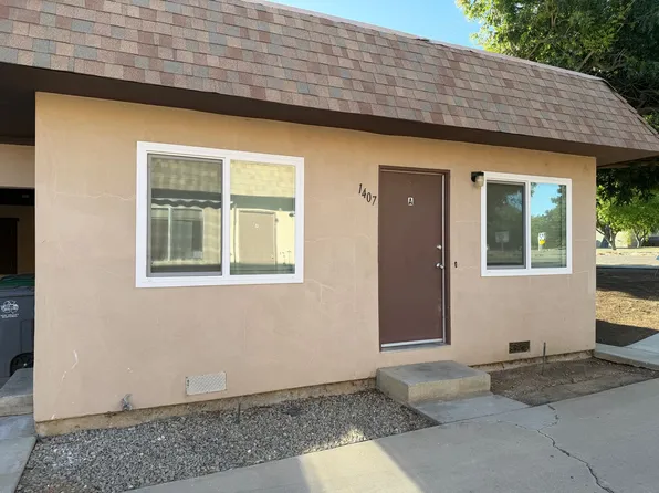 1407 South Ave APT A, Gustine, CA 95322