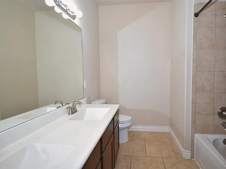 5623 S Denham Ridge Ln — Photo 21