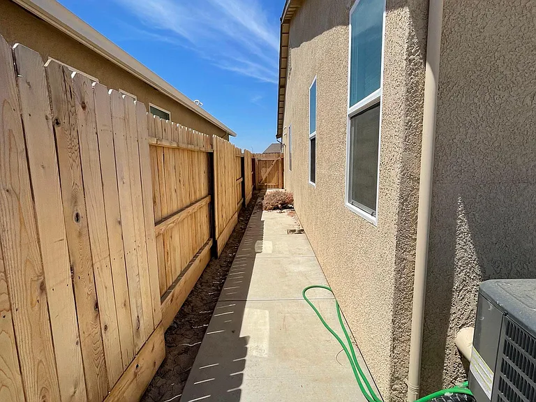 710 Marybelle Dr — Photo 16
