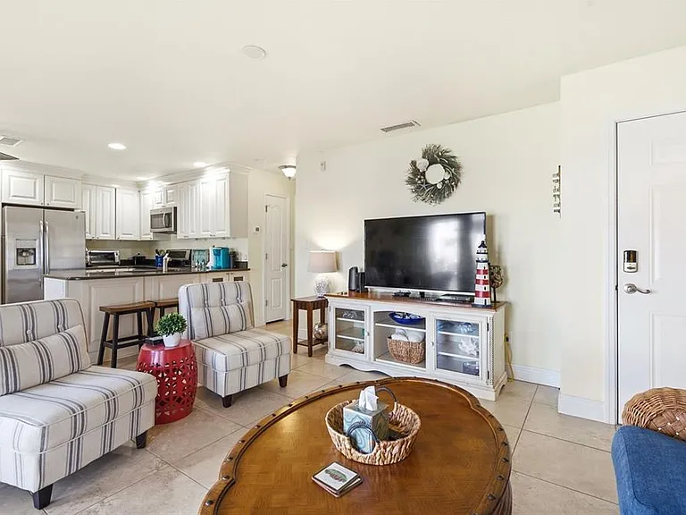 5191 Salmon Dr SE #B — Photo 5