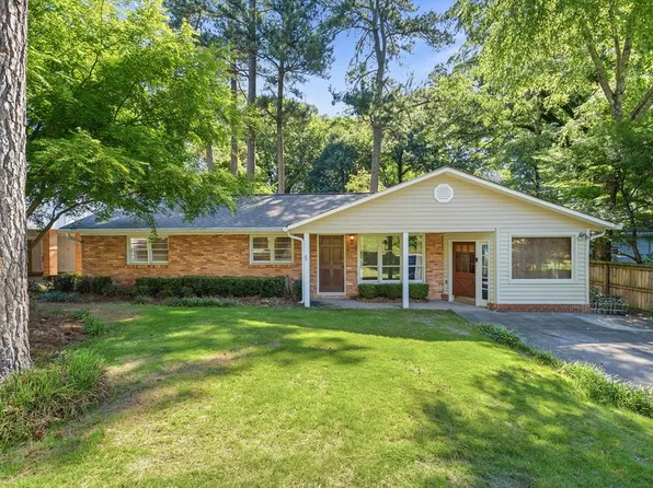 909 Valentine St, Dalton, GA 30720