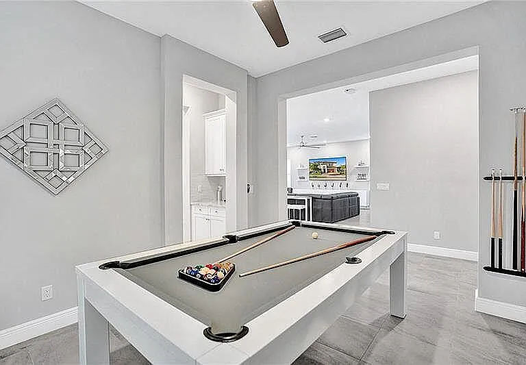 11720 Waterway Cir — Photo 50
