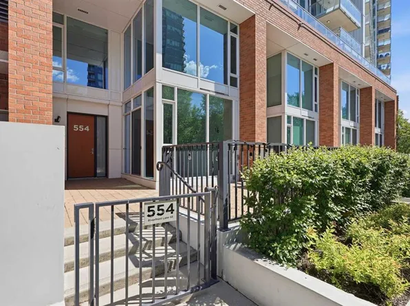 554 Riverfront Ave SE, Calgary, AB T2G 0C2