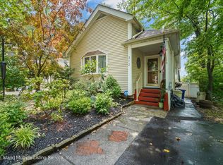 312 Edinboro Rd, Staten Island, NY 10306