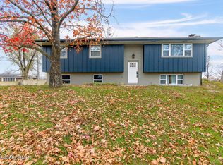 168 Tanglewood Dr, Holts Summit, MO 65043