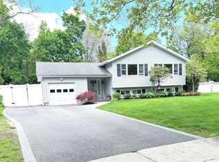 21 Salisbury Dr N, East Northport, NY 11731