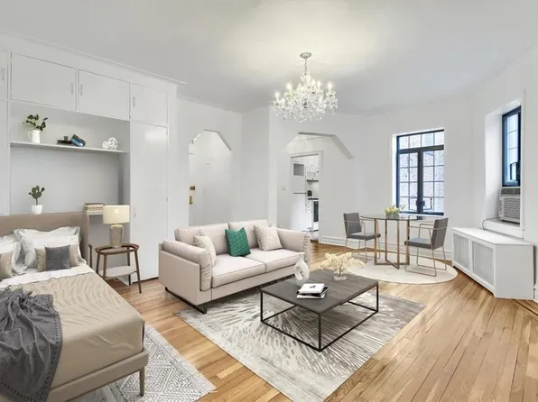 45 Pondfield Road W #4E, Bronxville, NY 10708