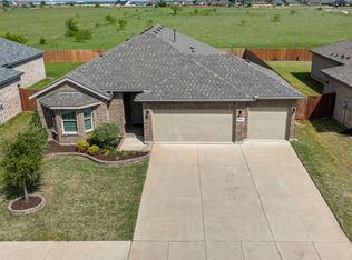 1822 Millbrae Rd, Cleburne, TX 76033