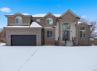 4619 Artley St, Canton, MI 48188