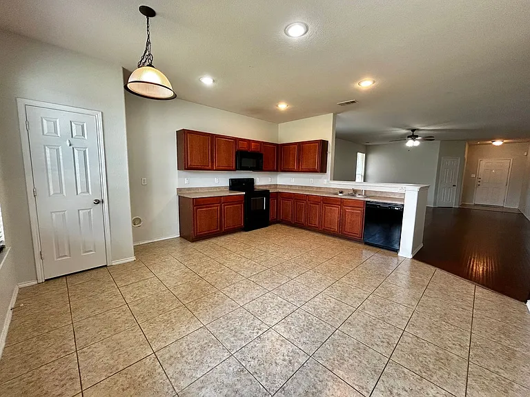 5837 Fantail Dr — Photo 6
