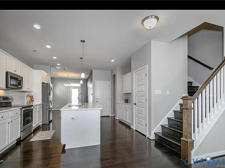 3011 Farmstead Mill Dr — Photo 9