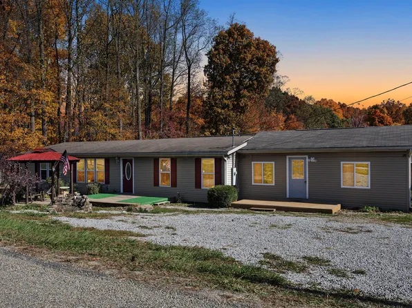 9176 Baker Rd NE, Saint Louisville, OH 43071