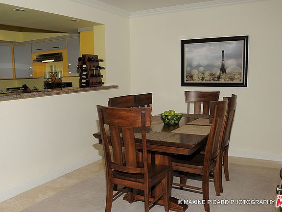 4th image of 6760 Hillpark Dr APT 406