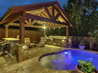 8102 Summerleaf Dr, Arlington, TX 76001