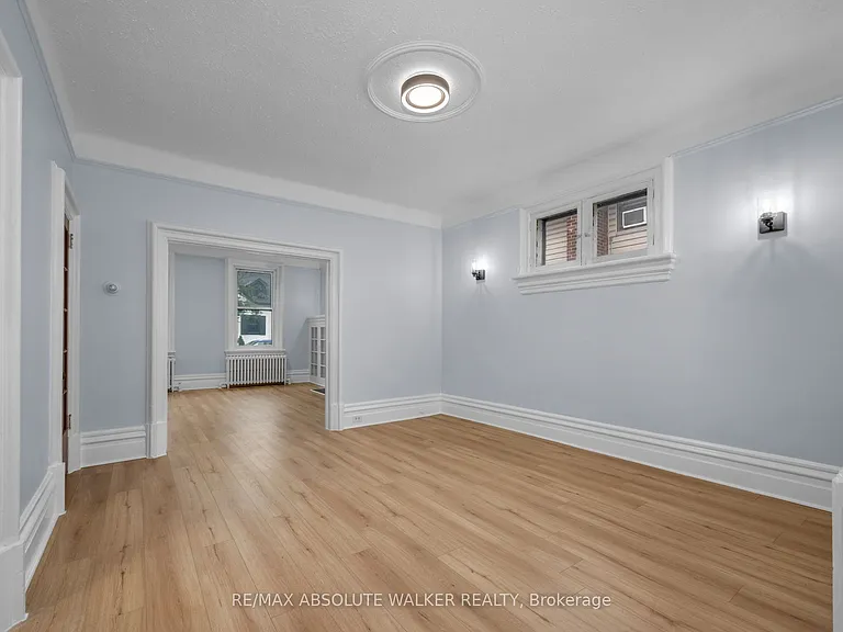 31 Crichton St #A — Photo 14