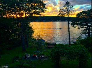 495 Windemere Ave, Mount Arlington, NJ 07856