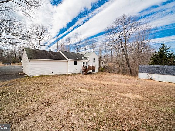 3rd image of 37392 Newlands St