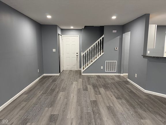 5th image of 4722 Eva Ct
