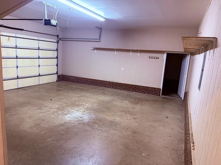 364 Springhill Dr — Photo 19