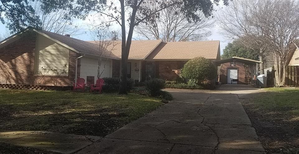 2nd image of 1202 Bluebonnet Hill Dr