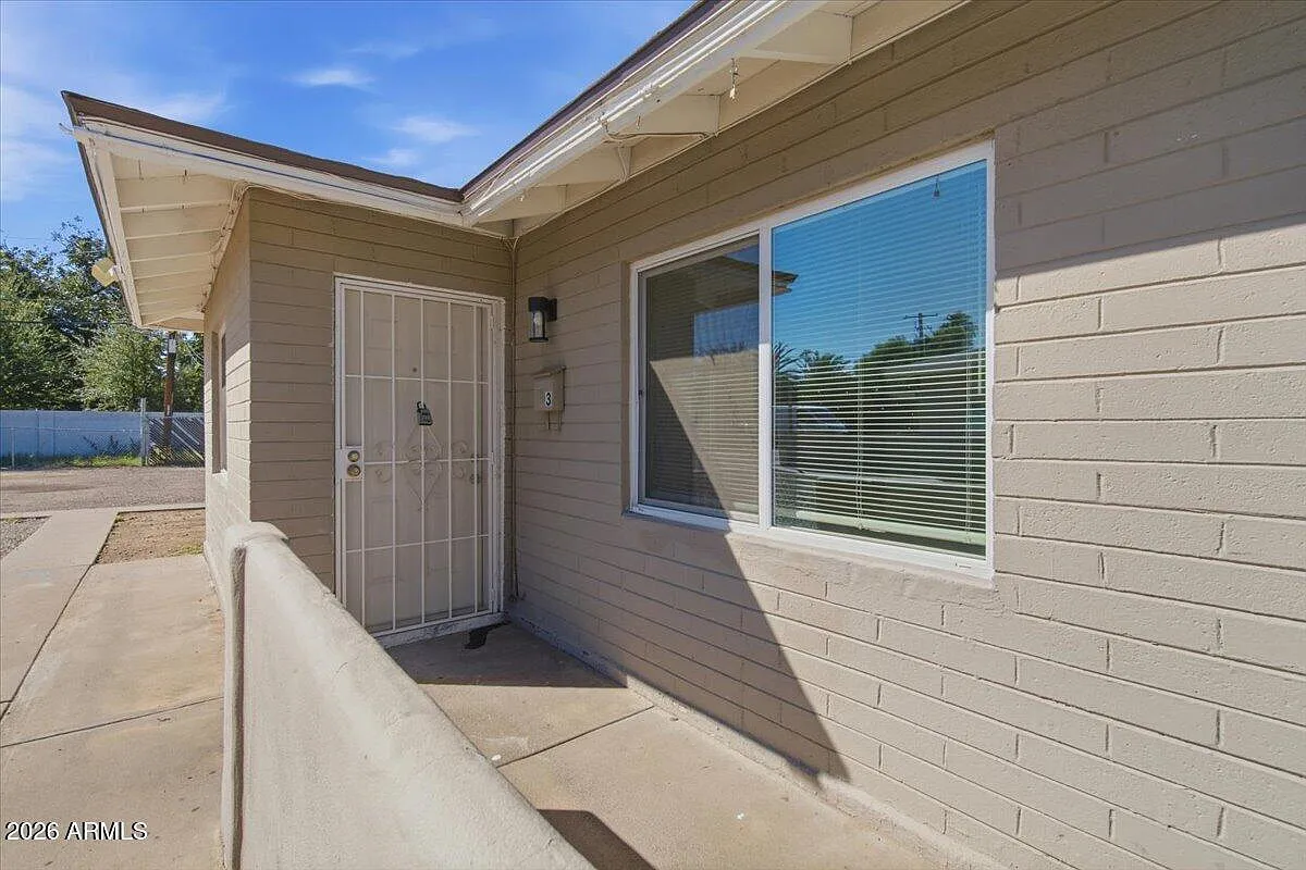 2 bed, 1.0 bath, 900 sqft, $1,395 — Photo 4
