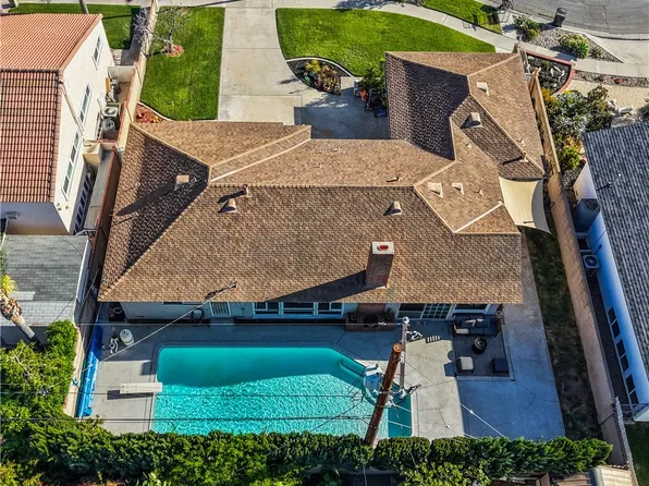 2211 E Romneya Dr, Anaheim, CA 92806