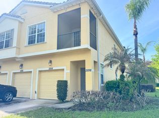 2898 Oakwater Dr, Kissimmee, FL 34747