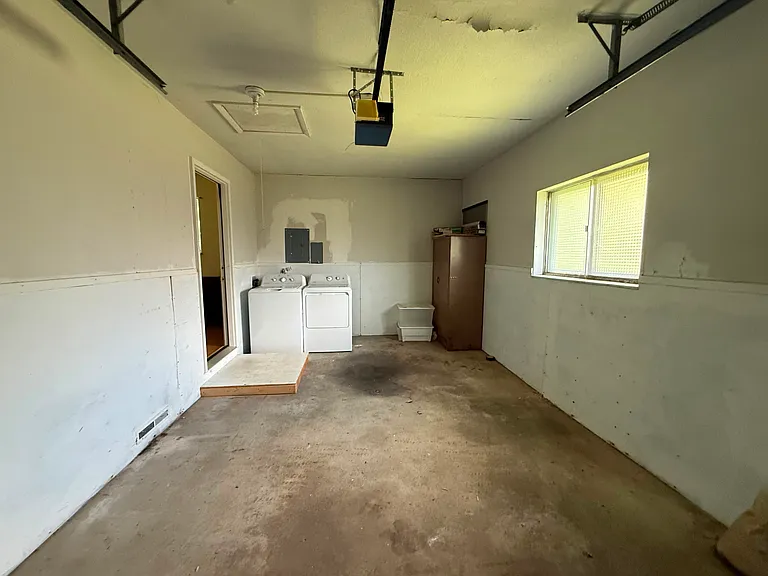 215 N 2nd St #B — Photo 12