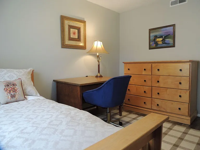 325 Laurens St SW #D7 — Photo 12