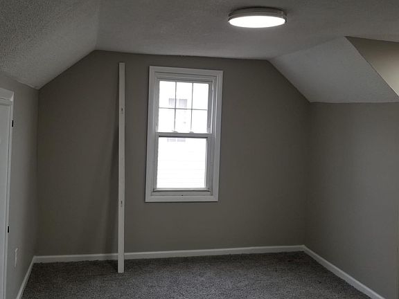 4th image of 3918 Drexel Ave