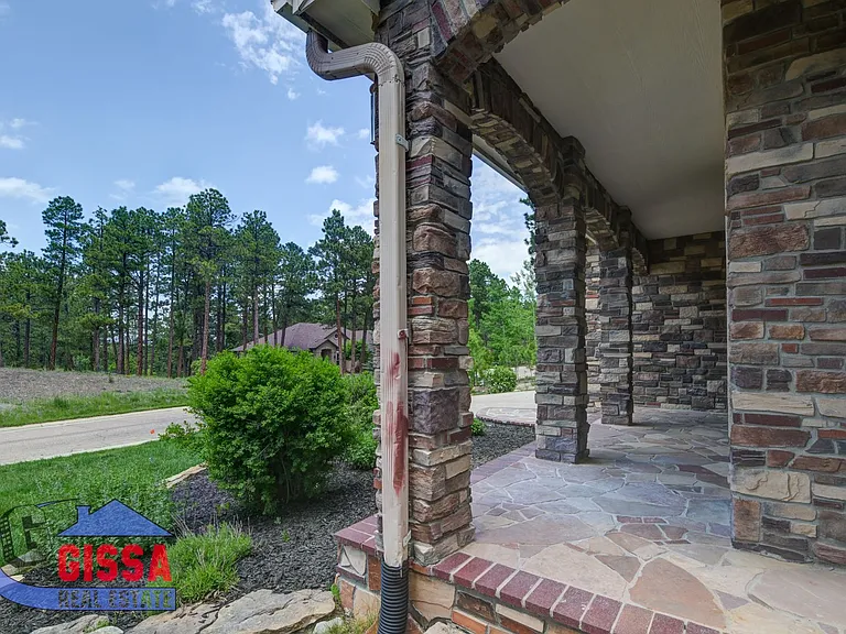 1043 Longspur Ln — Photo 8