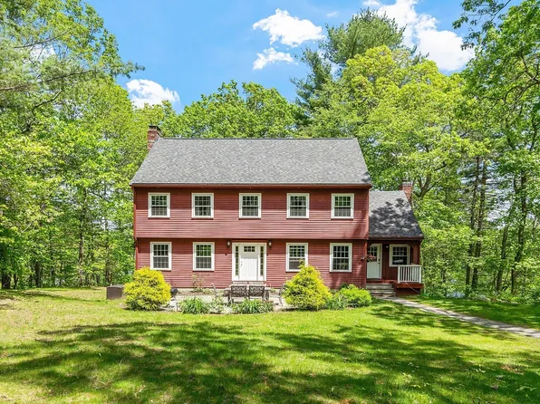 8 Scott Rd, Littleton, MA 01460