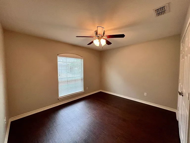 Amberwood Townhomes — Photo 6