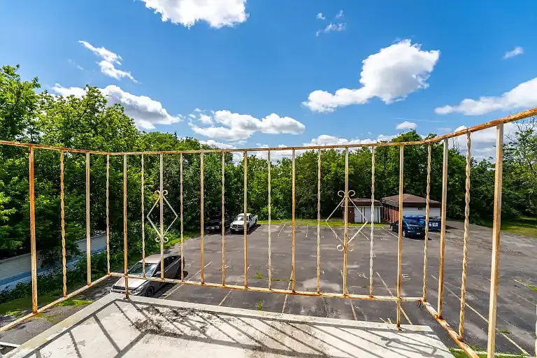 2444 Cleroux Cres #101 — Photo 4