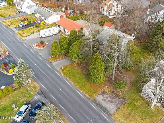 4th image of 9033 Idlewild Dr