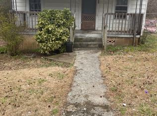 137 Washington St, Laurens, SC 29360