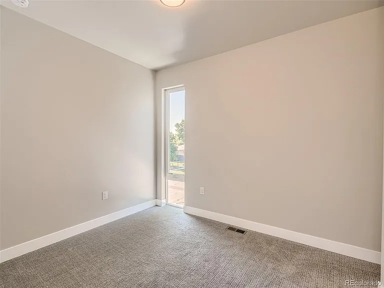 2605 W 40th Ave — Photo 15