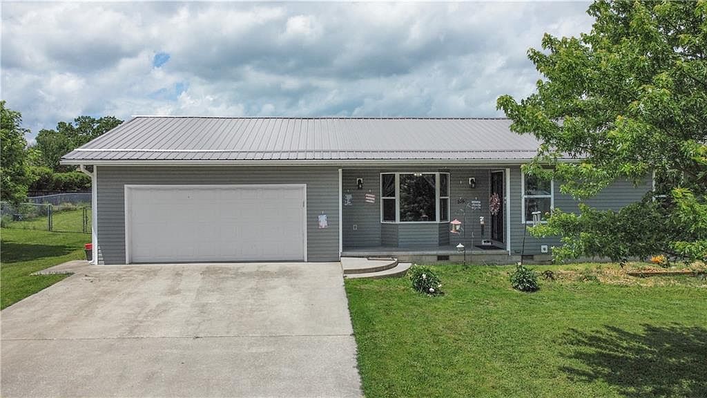 108 Clive St, Berryville, AR 72616 Zillow