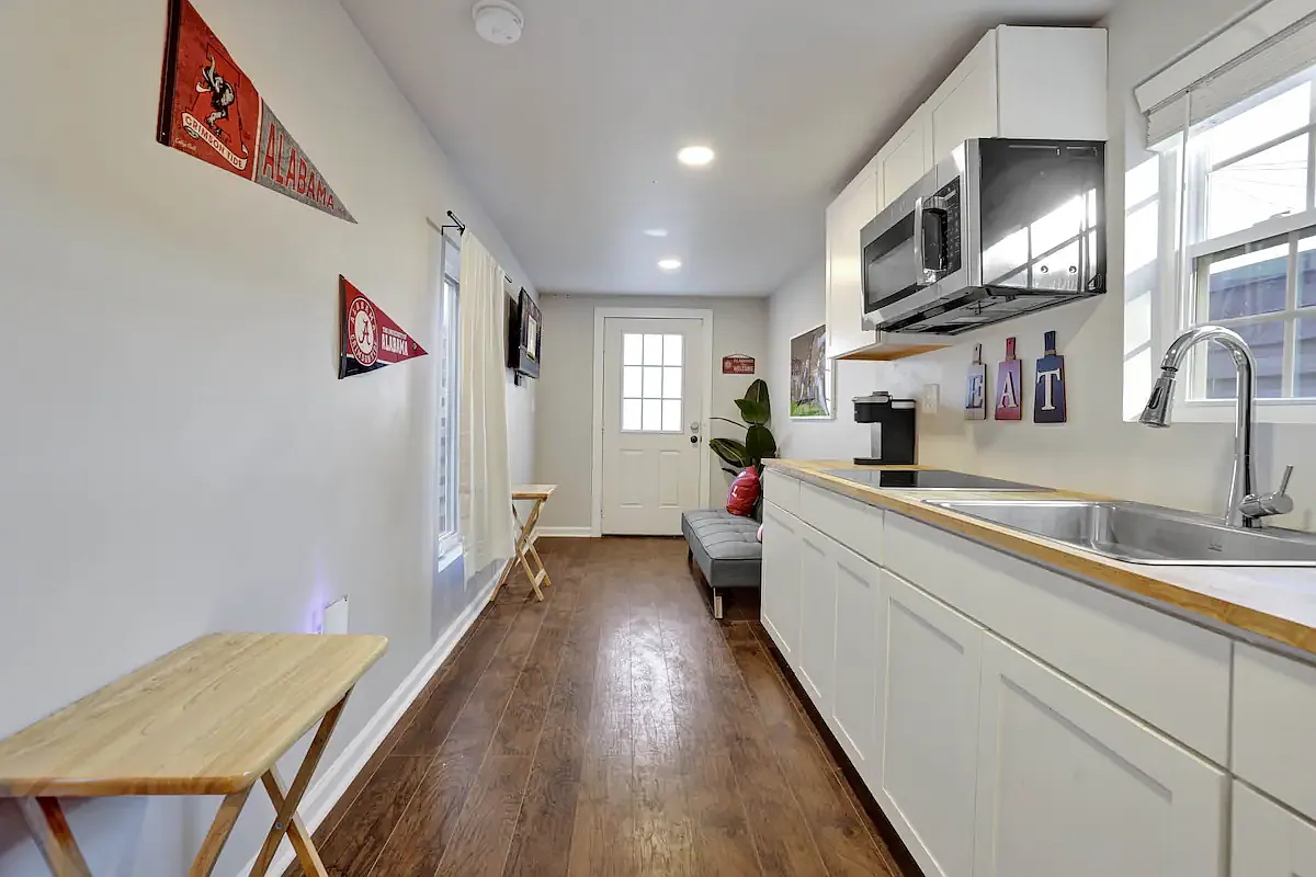 1 bed, 360 sqft, $900 — Photo 4