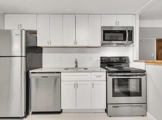 520 N Garfield St #1, Arlington, VA 22201